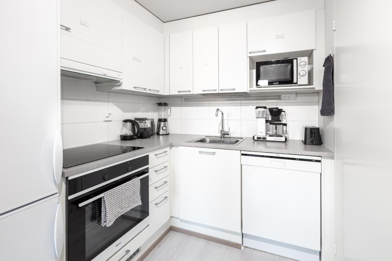 Valoisa Parvekkeellinen Kaksio, Oma Parkkipaikka Appartement Tampere Buitenkant foto